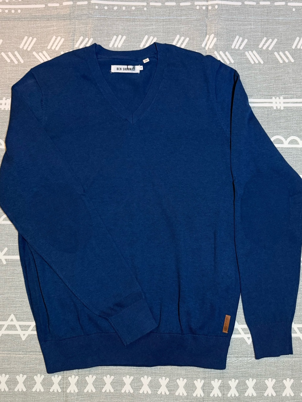 Ben Sherman Men's V-Neck Sweater in Deep Blue